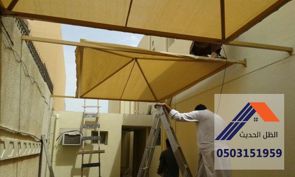 مظلات سيارات