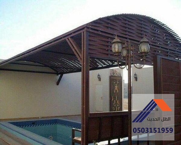 مظلات مسابح